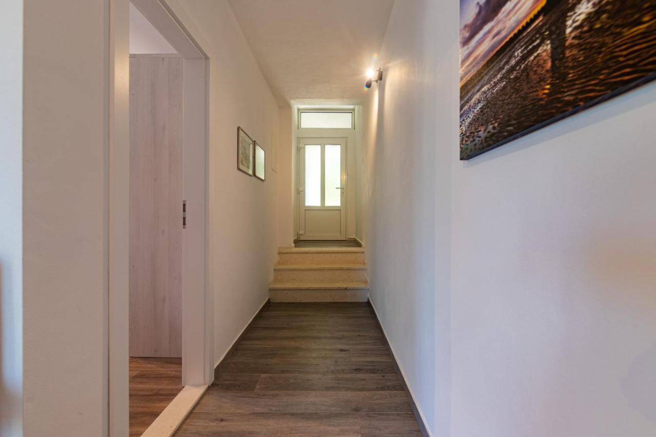 Apartments With A Parking Space Ivan Dolac, Hvar - 15784 Exterior photo