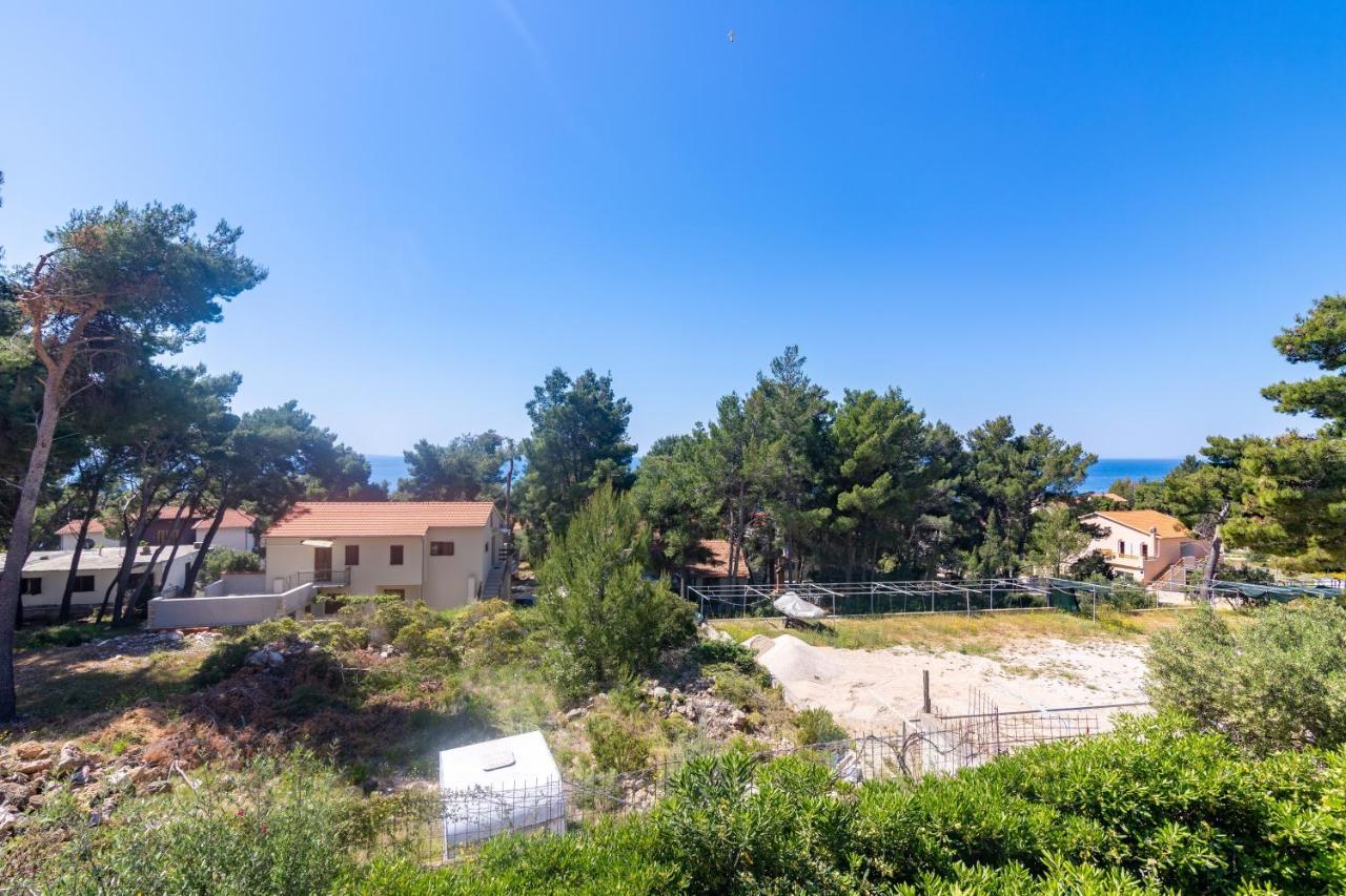 Apartments With A Parking Space Ivan Dolac, Hvar - 15784 Exterior photo