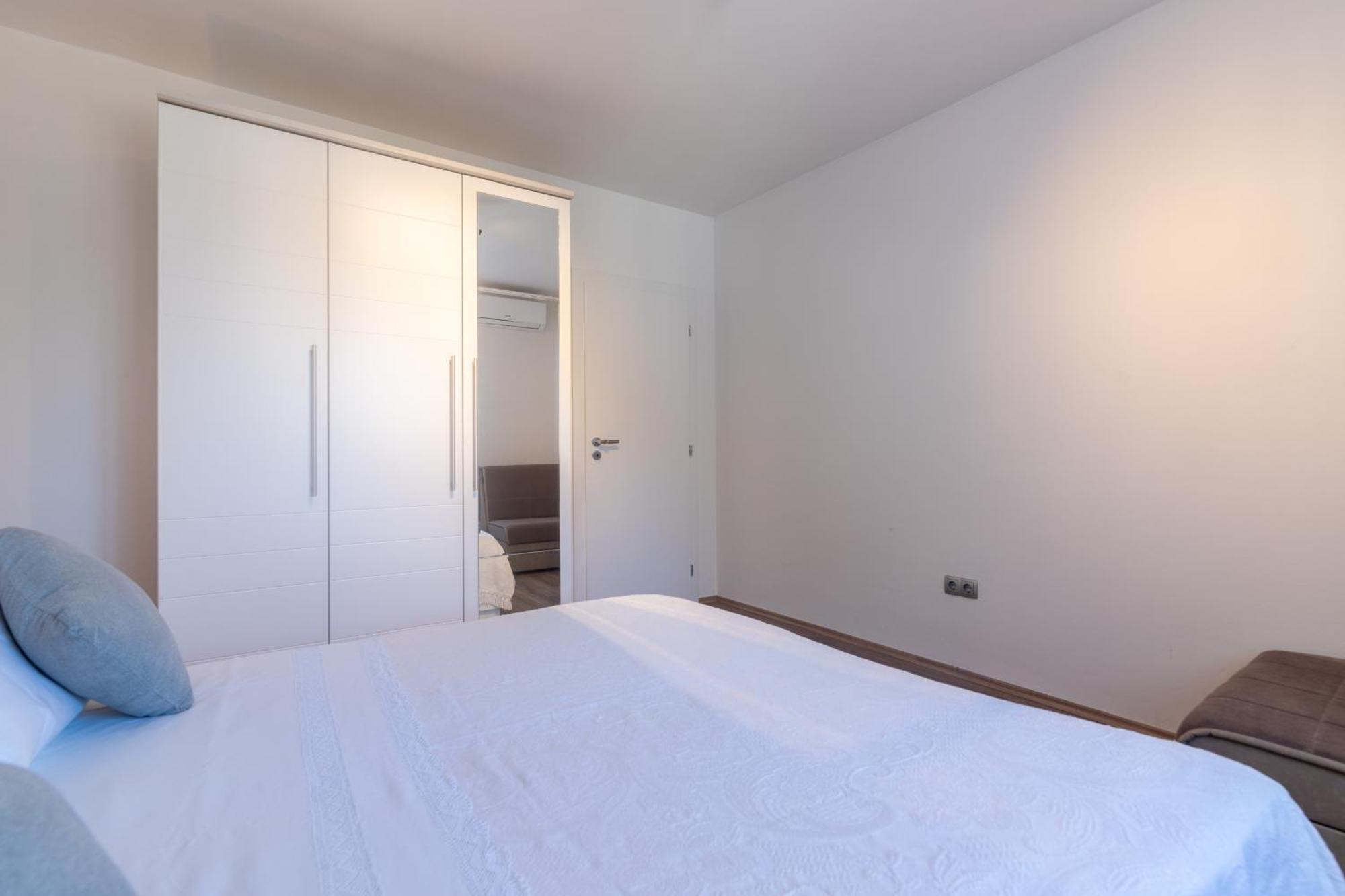 Apartments With A Parking Space Ivan Dolac, Hvar - 15784 Room photo