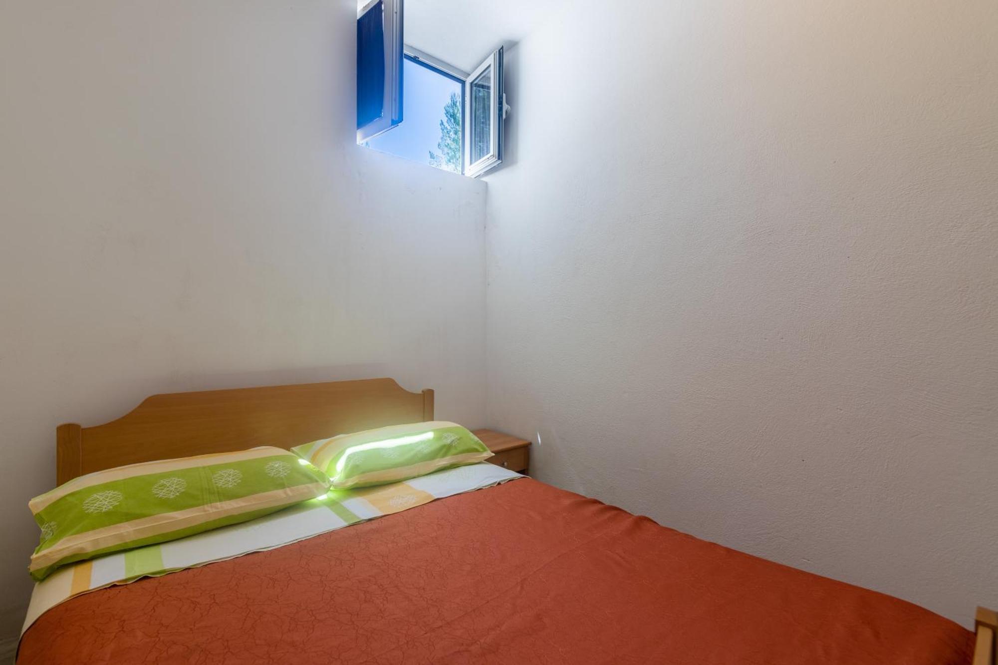 Apartments With A Parking Space Ivan Dolac, Hvar - 15784 Room photo